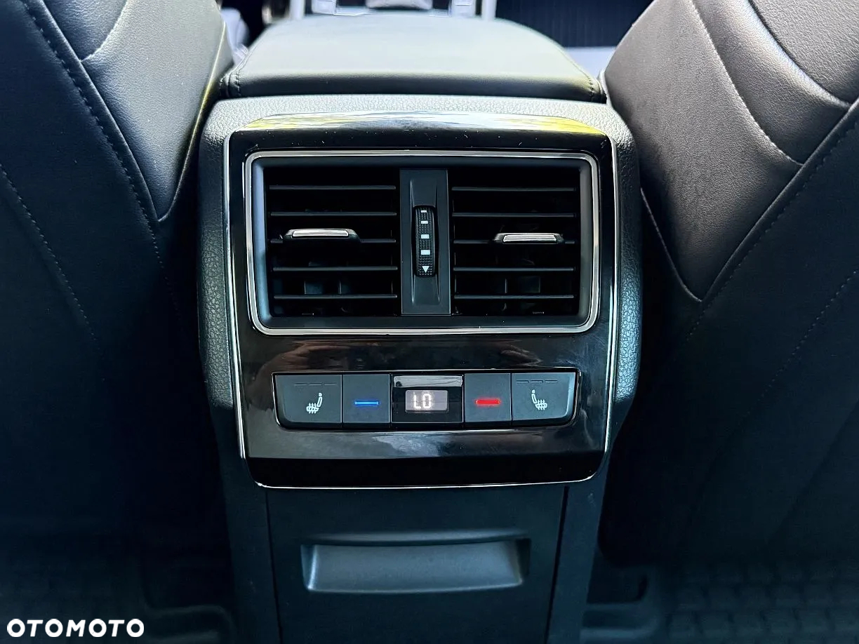 Skoda Superb 2.0 TDI SCR 4x4 L&K DSG - 39