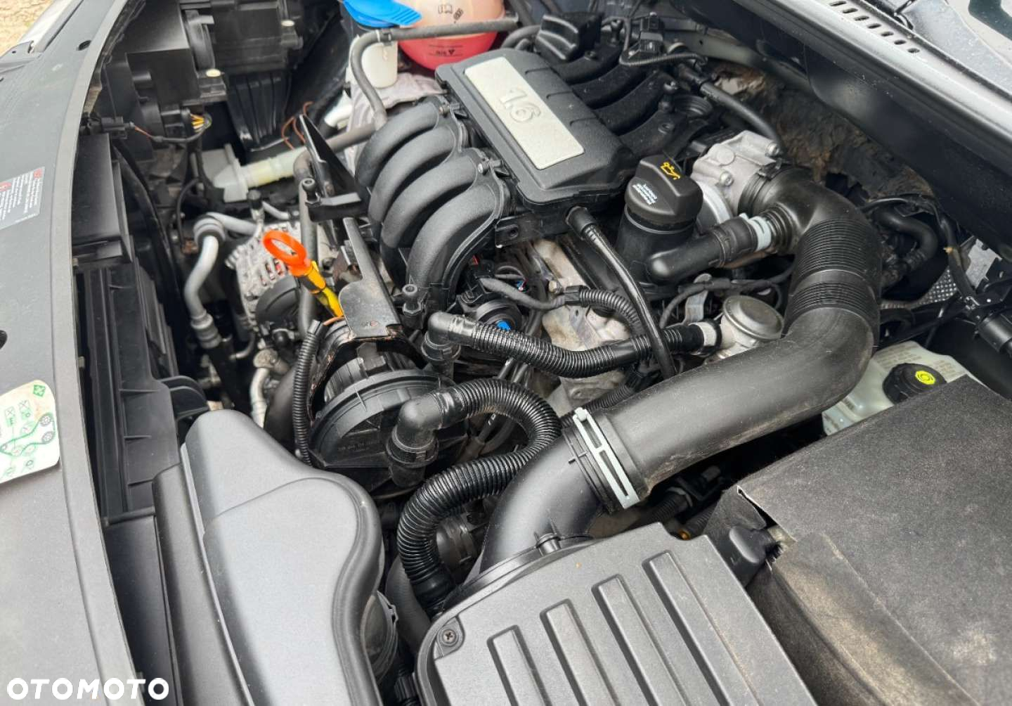 Volkswagen Touran - 31