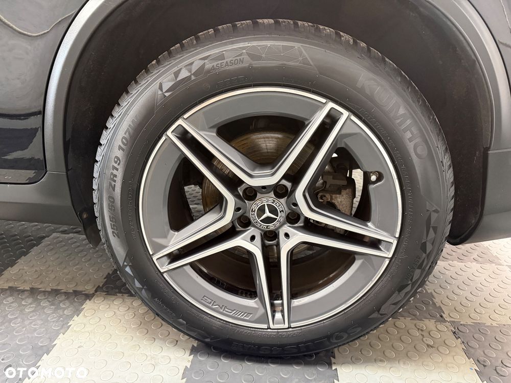 Mercedes-Benz GLC 200 4Matic 9G-TRONIC AMG Line - 20