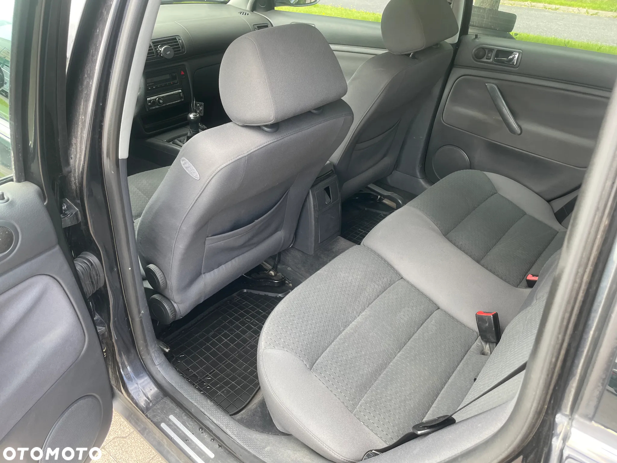 Volkswagen Passat 1.9 TDI Comfortline - 8