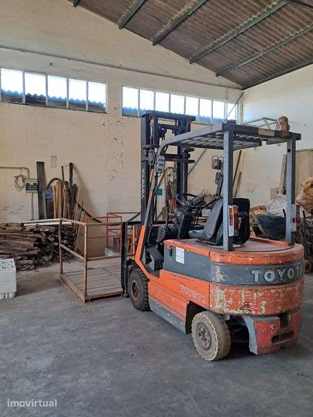 Armazém Industrial com Licença Ativa | Lourosa (Santa Maria da Feira) - Grande imagem: 2/6