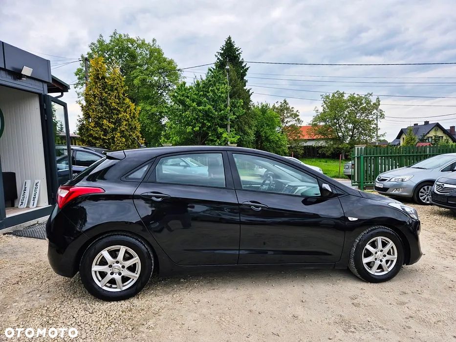 Hyundai i30 1.4 Advantage - 12