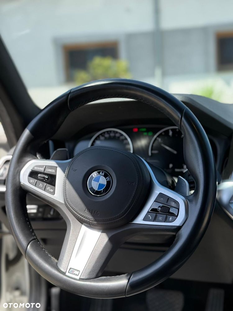 BMW Seria 3 320d xDrive Sport Line - 16