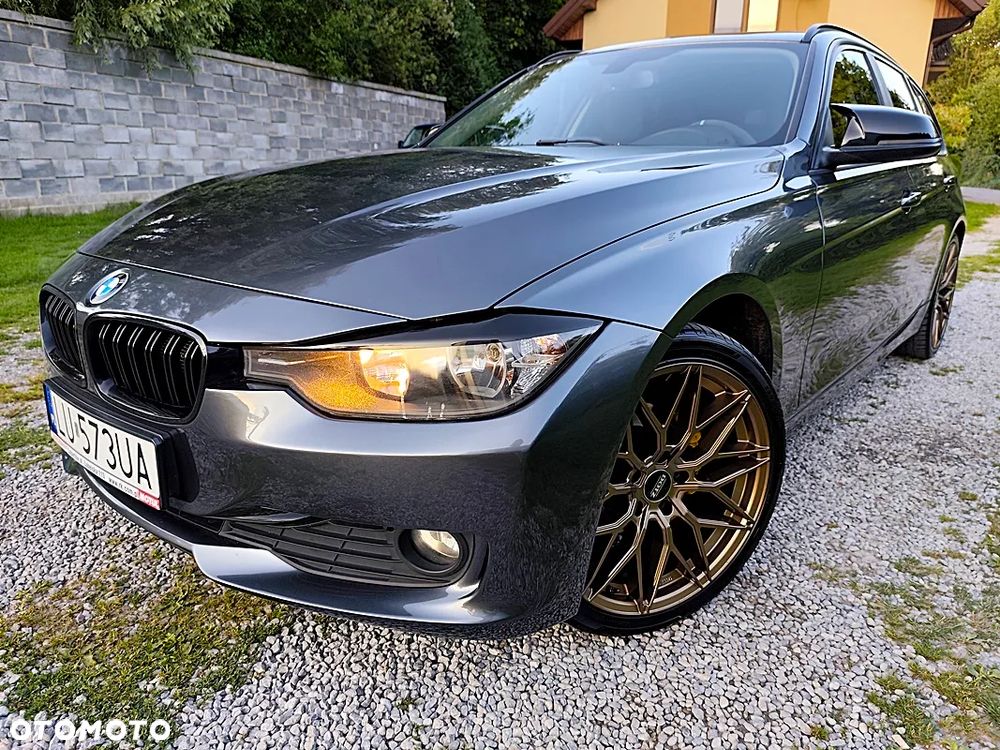 BMW Seria 3 318d Touring
