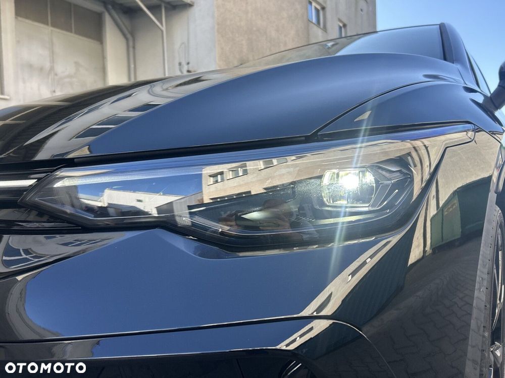 Volkswagen Golf - 22