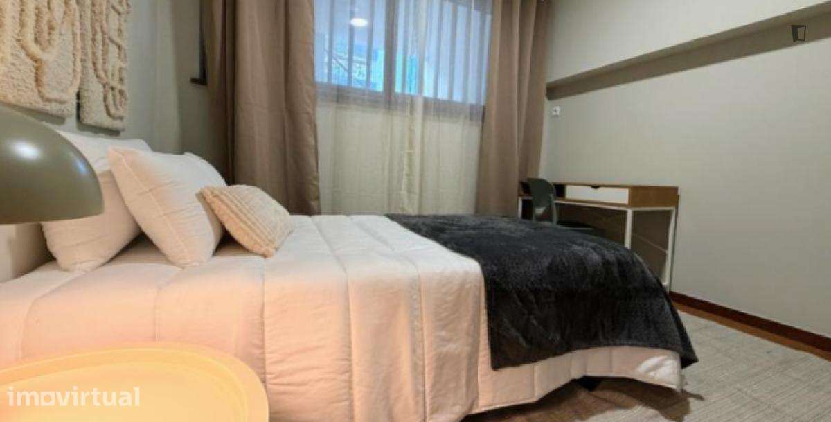 Quarto - localizado em Olivais Coimbra - Grande imagem: 3/8