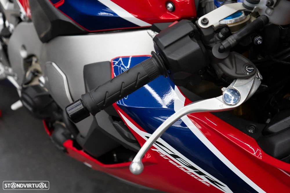 Honda CBR 1000RR Fireblade SP - 25