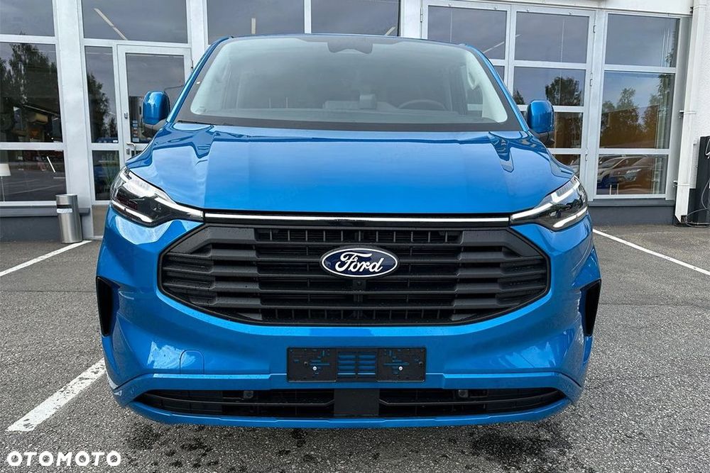 Ford Transit Custom 320 L2H1 Limited A8 2.0 170KM - 3