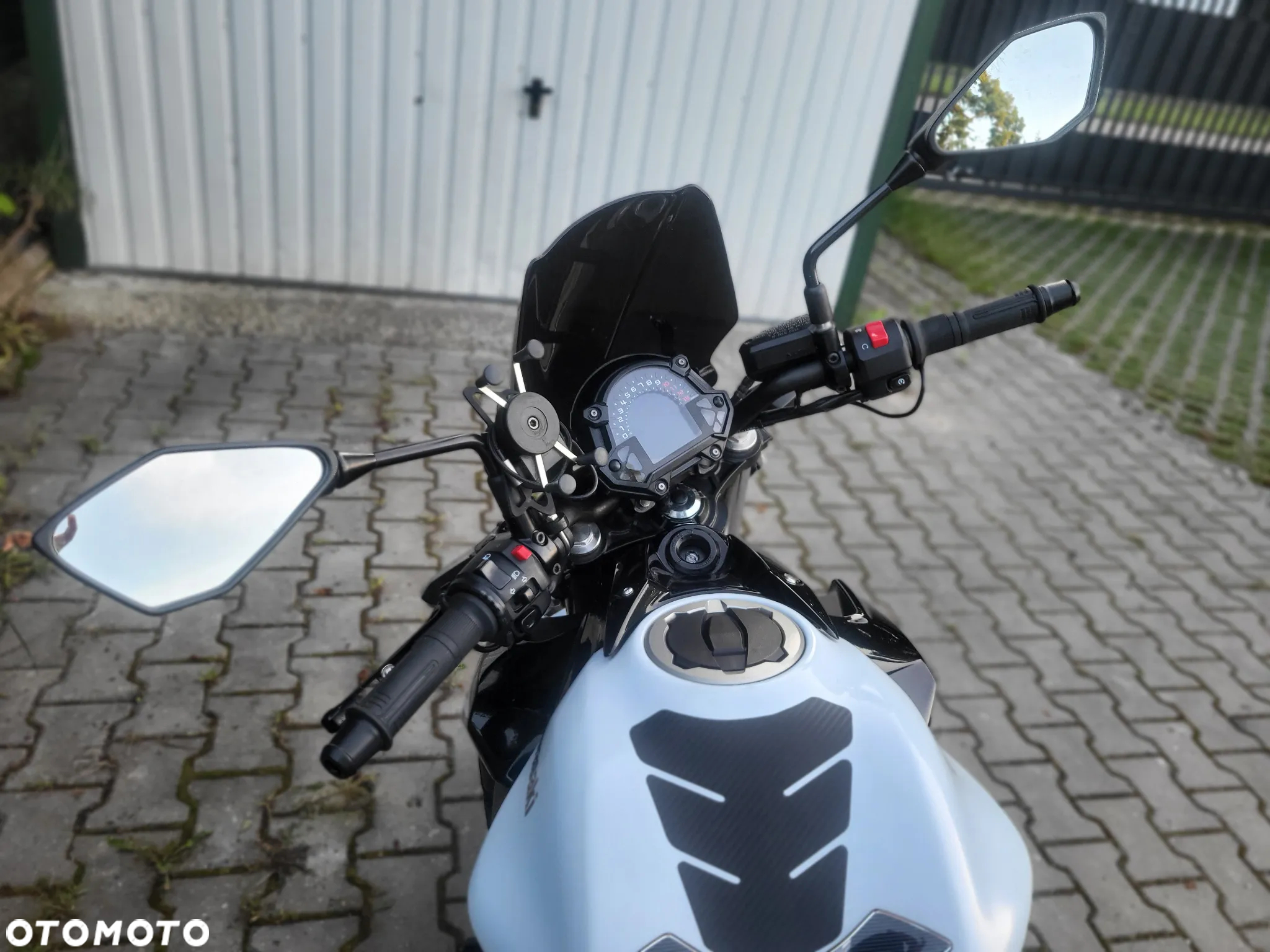 Kawasaki Z 650 - 6