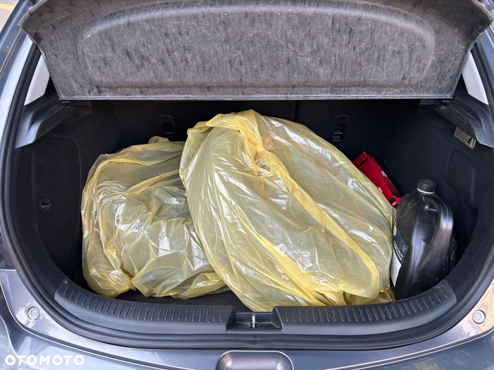 Mazda 3 - 24