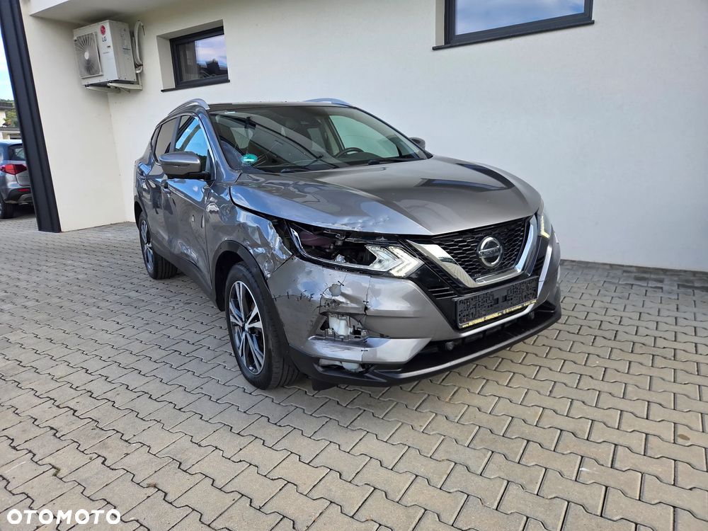 Nissan Qashqai - 1