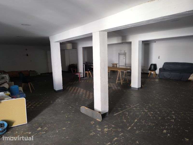 Armazém alugar Caneças - Grande imagem: 2/4