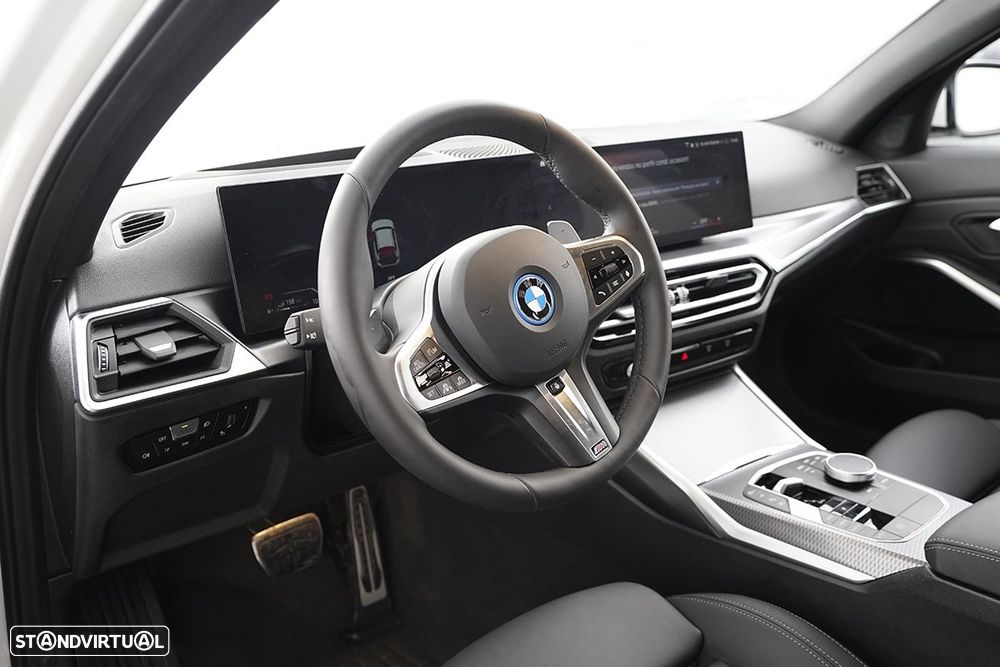 BMW 330 e Pack Desportivo M Auto - 6
