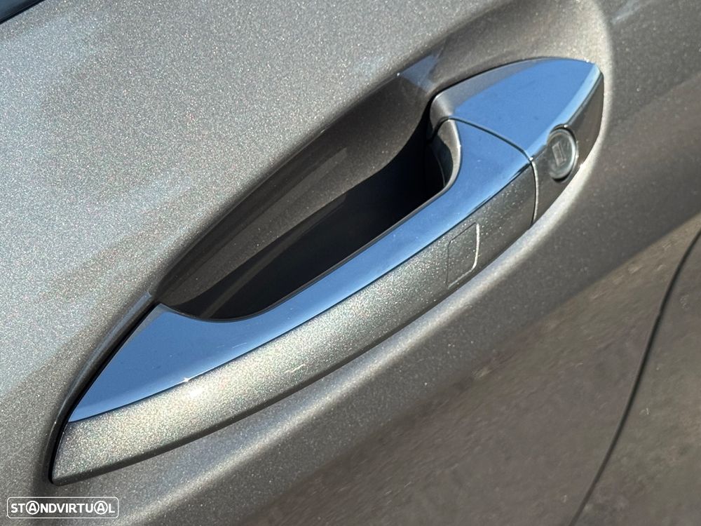 Mercedes-Benz CLA 220 CDI 7G-DCT AMG Line - 28