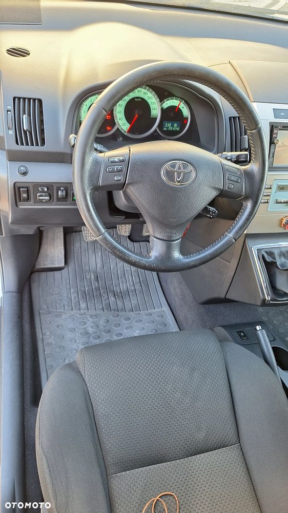 Toyota Corolla Verso 1.8 Gold 7os - 8