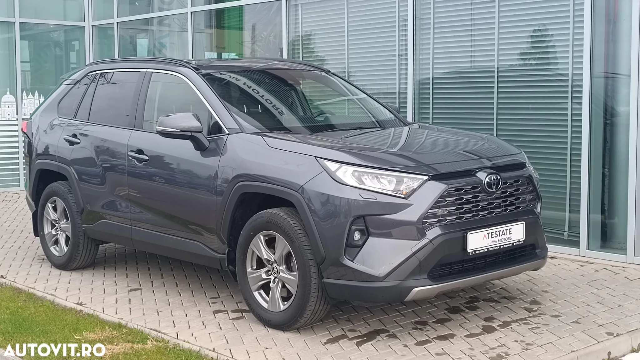 Toyota RAV4 - 3
