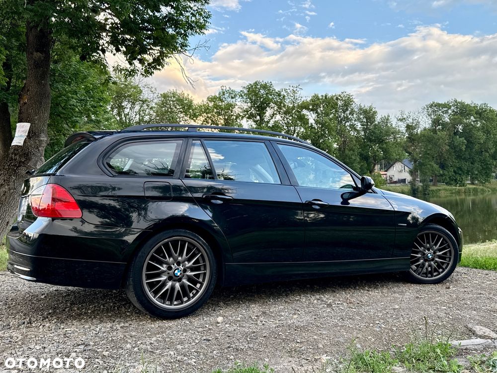 BMW Seria 3 320i - 6