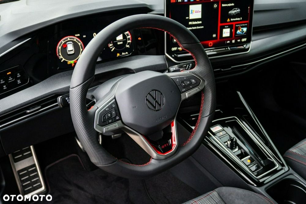 Volkswagen Golf - 17