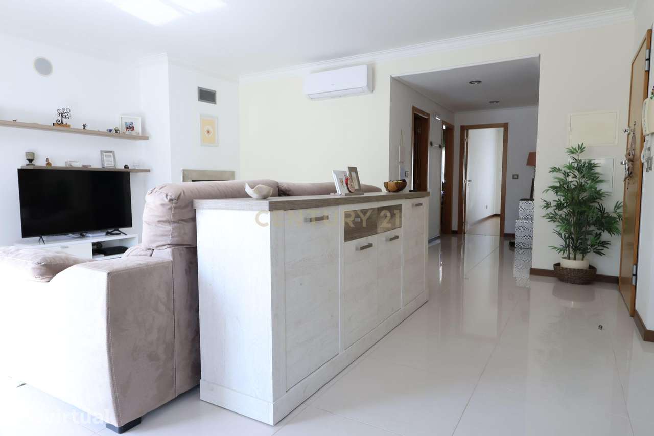 Apartamento Duplex T4 de Prestígio com Vista Rio | Alcochete - Grande imagem: 5/33