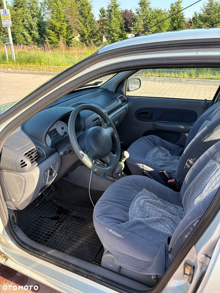 Renault Thalia 1.4 RT 16V - 6