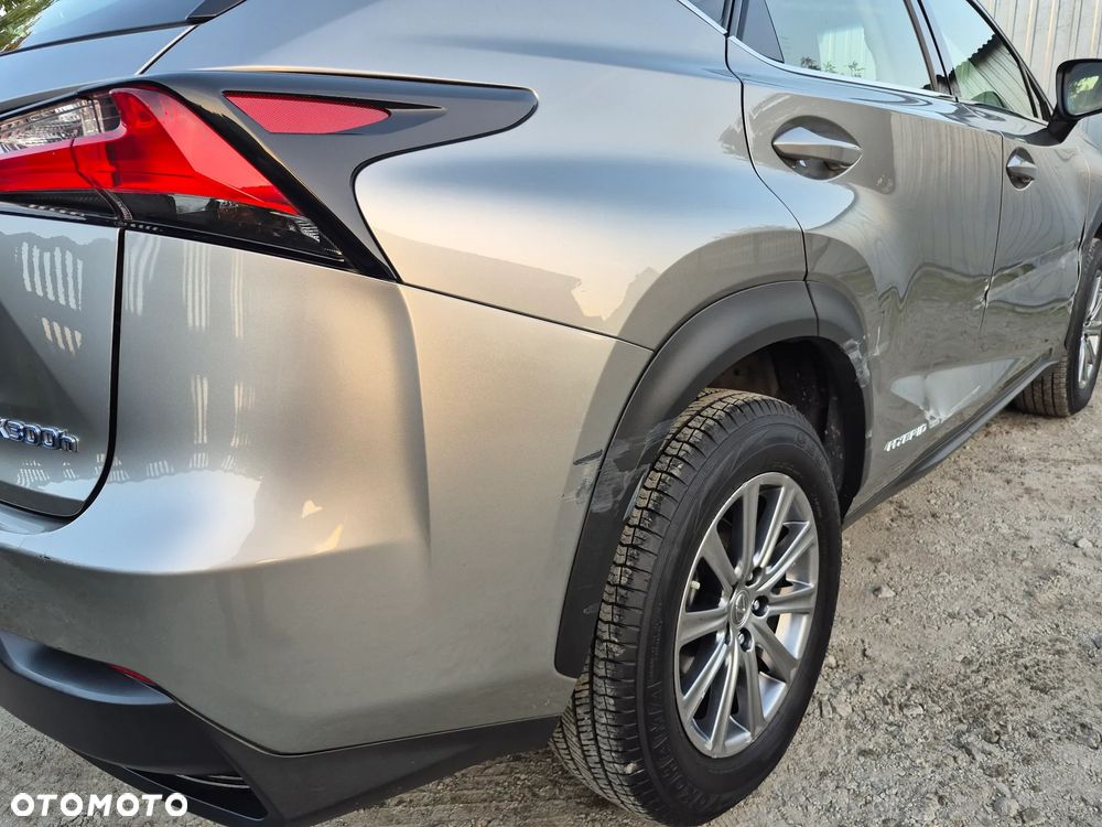 Lexus NX 300h Elite AWD - 23