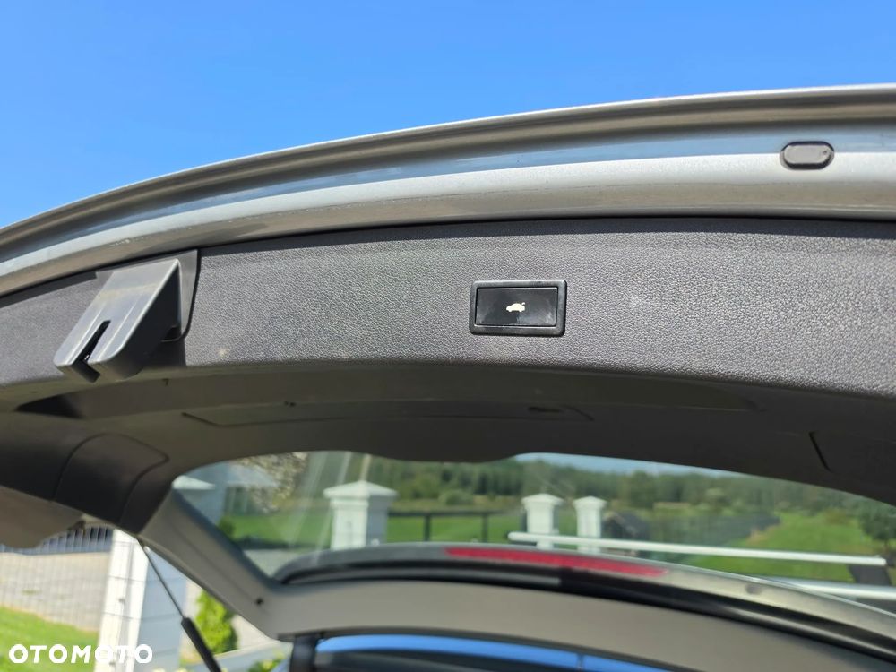 Audi Q5 3.2 FSI Quattro S tronic - 24