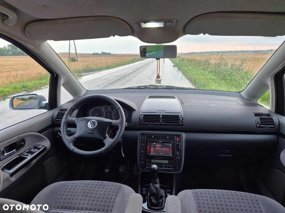 Volkswagen Sharan 1.9 TDI Family - 18