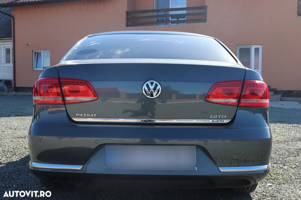 Volkswagen Passat 2.0 TDI DPF Blue TDI DSG Highline - 6