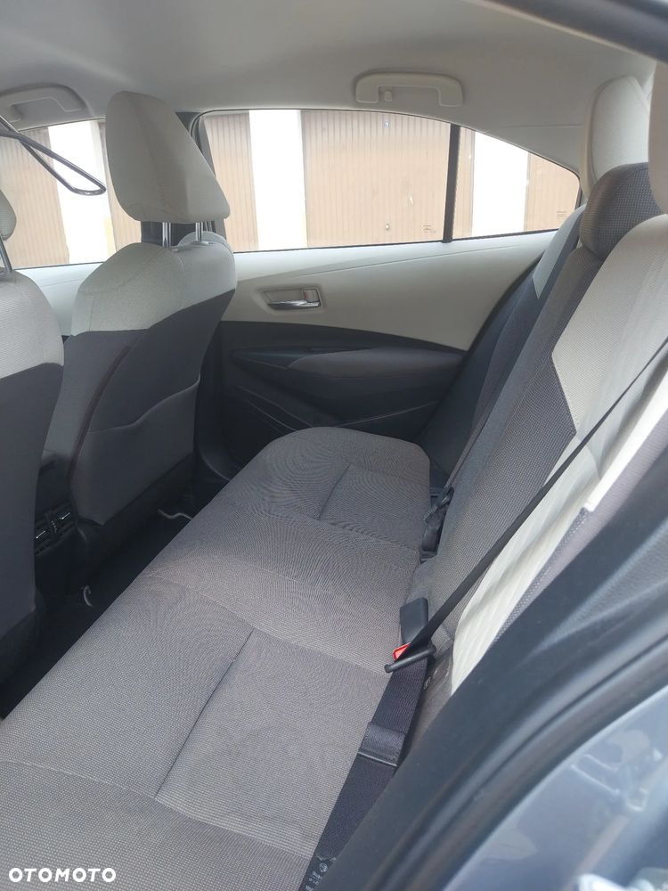 Toyota Corolla 1.8 Hybrid Comfort - 12