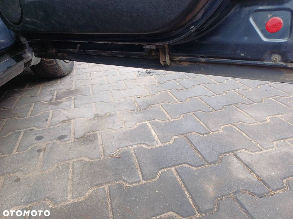 DRZWI KOMPLETNE PRAWY PRZÓD VOLKSWAGEN PASSAT B5 FL LC7U - 5