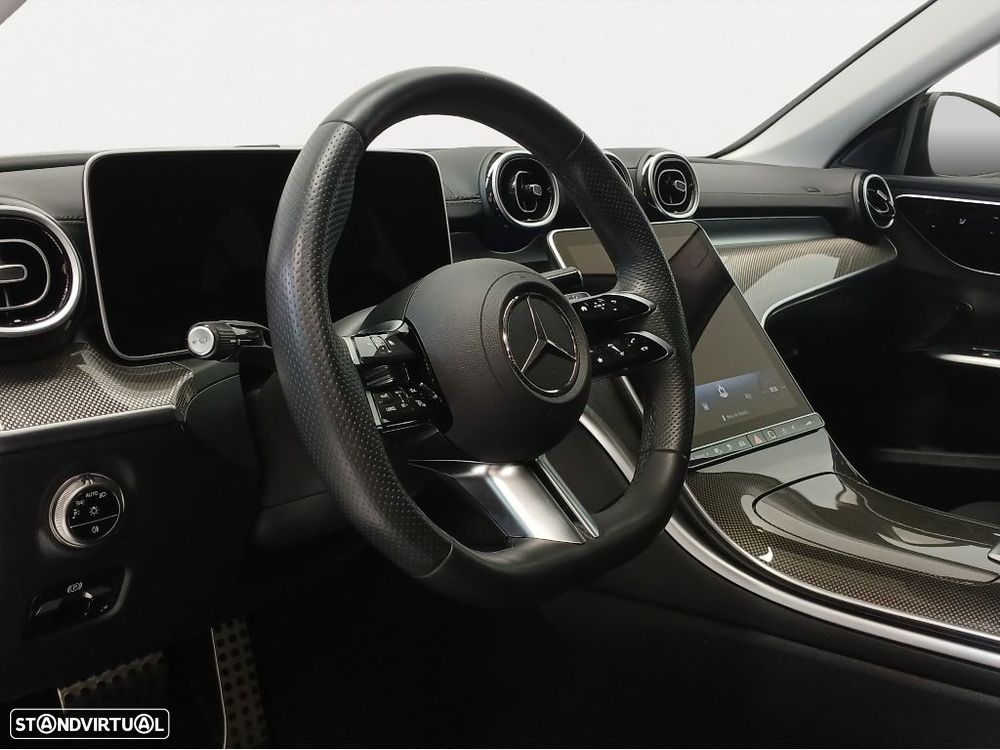 Mercedes-Benz C 300 — fotografia 9