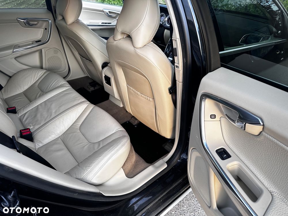 Volvo S60 2.5 T5 - 13
