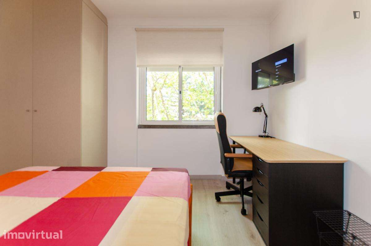 Quarto - localizado em Carcavelos Lisbon - Grande imagem: 4/13