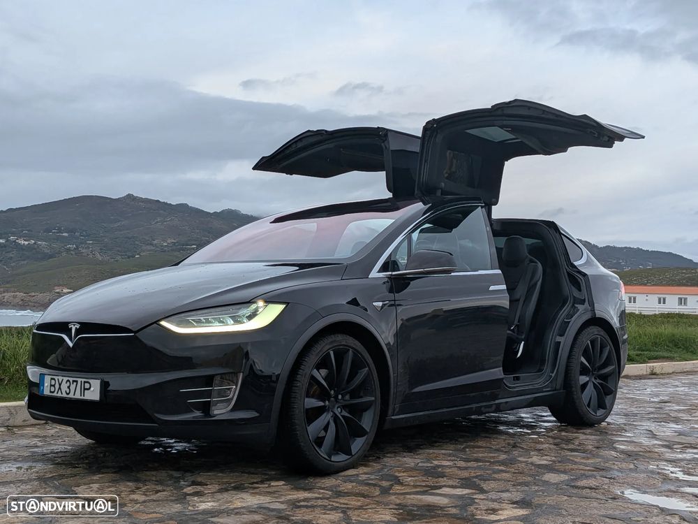 Tesla Model X 90D - 1