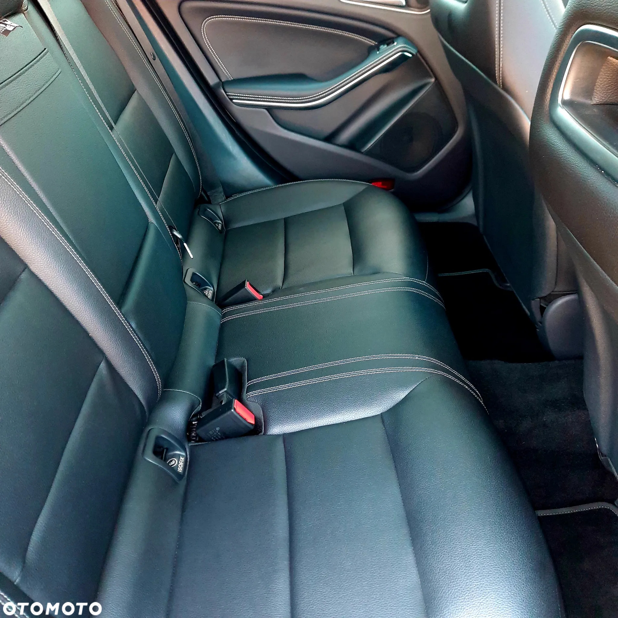 Mercedes-Benz CLA 250 4-Matic - 28