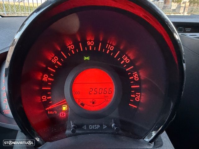 Peugeot 108 1.2 VTi Allure - 10