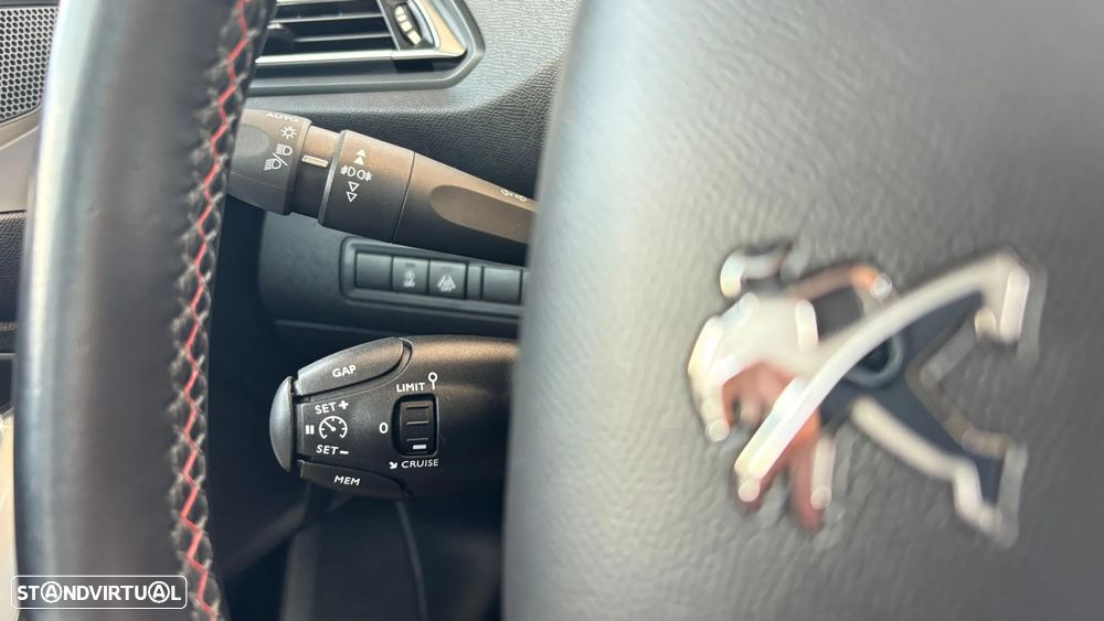 Peugeot 308 PureTech 130 GPF Stop & Start GT Pack - 10