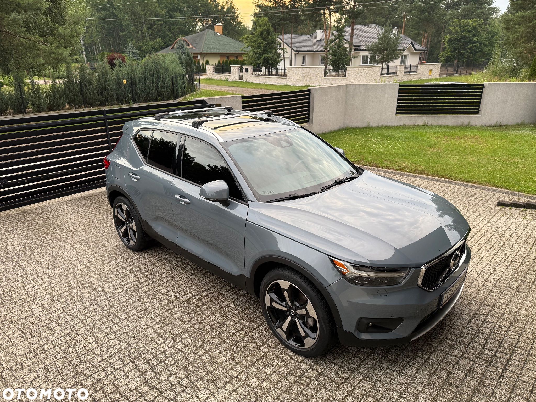 Volvo XC 40 T5 AWD Momentum - 1