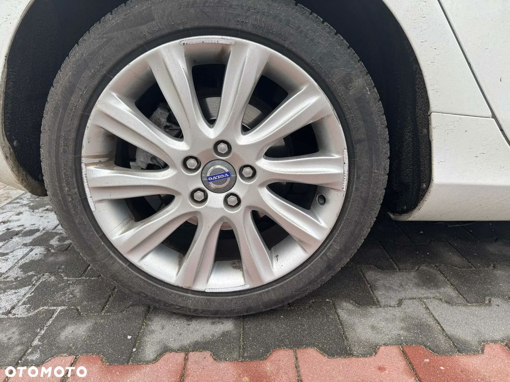 Volvo V40 D3 Ocean Race - 18