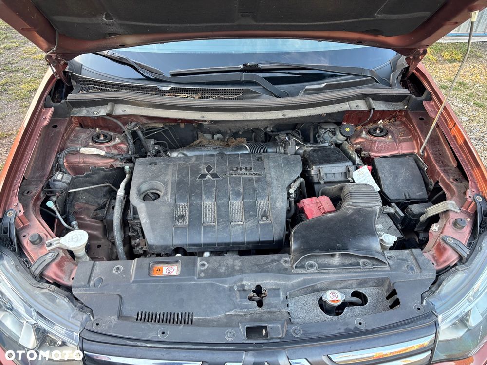 Mitsubishi Outlander 2.2 DID Intense - 14
