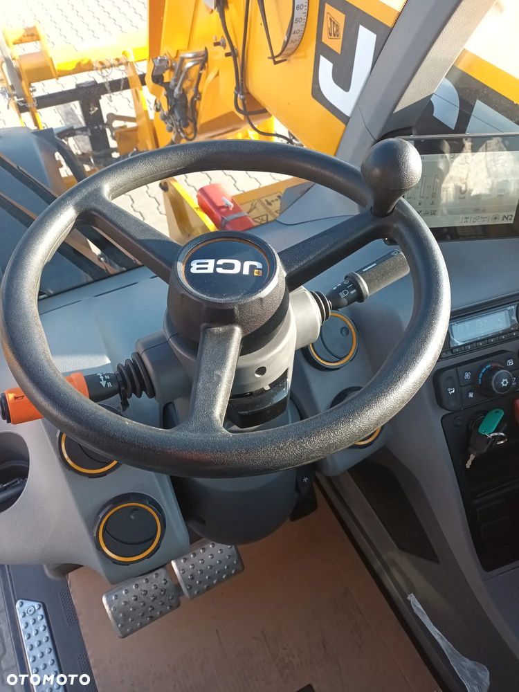 JCB 542-70 AGRI SUPER - 6