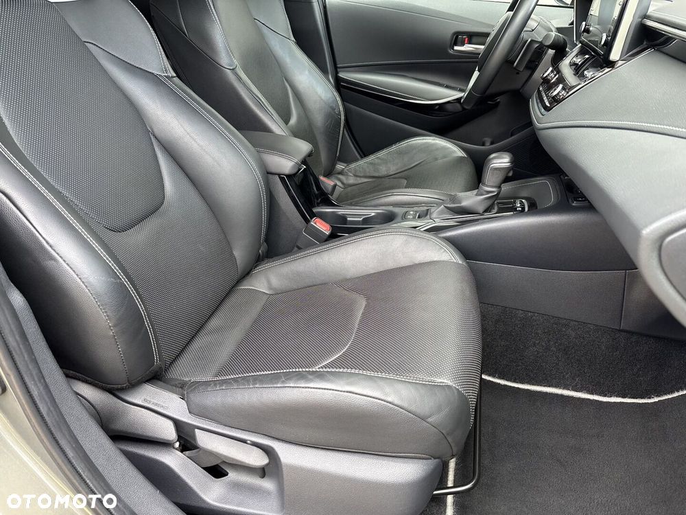 Toyota Corolla 2.0 Hybrid Comfort - 8
