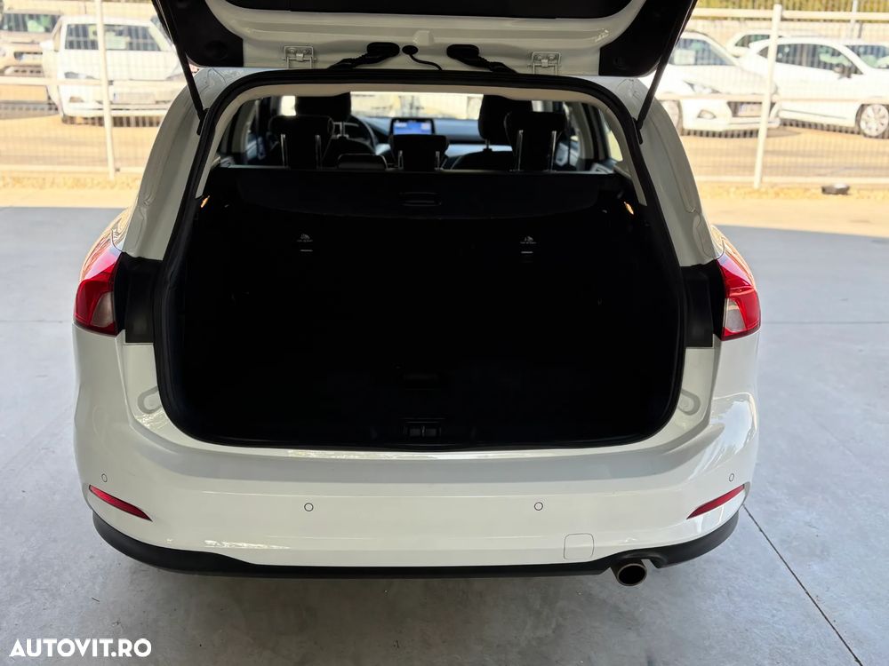 Ford Focus 1.5 EcoBlue Connected - 11