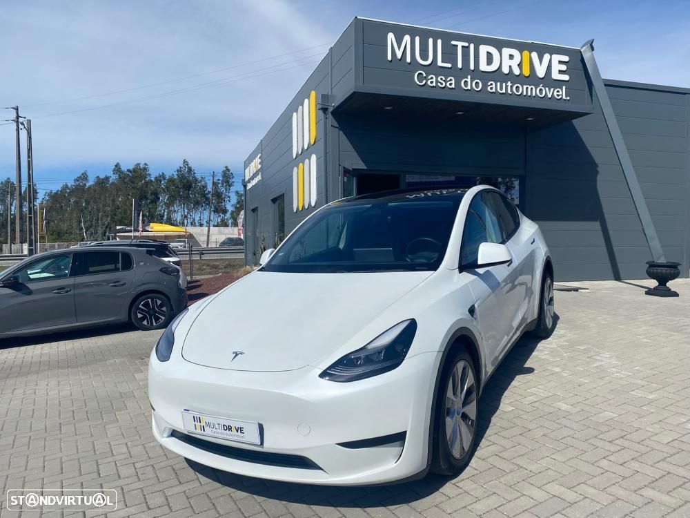 Tesla Model Y Standard RWD