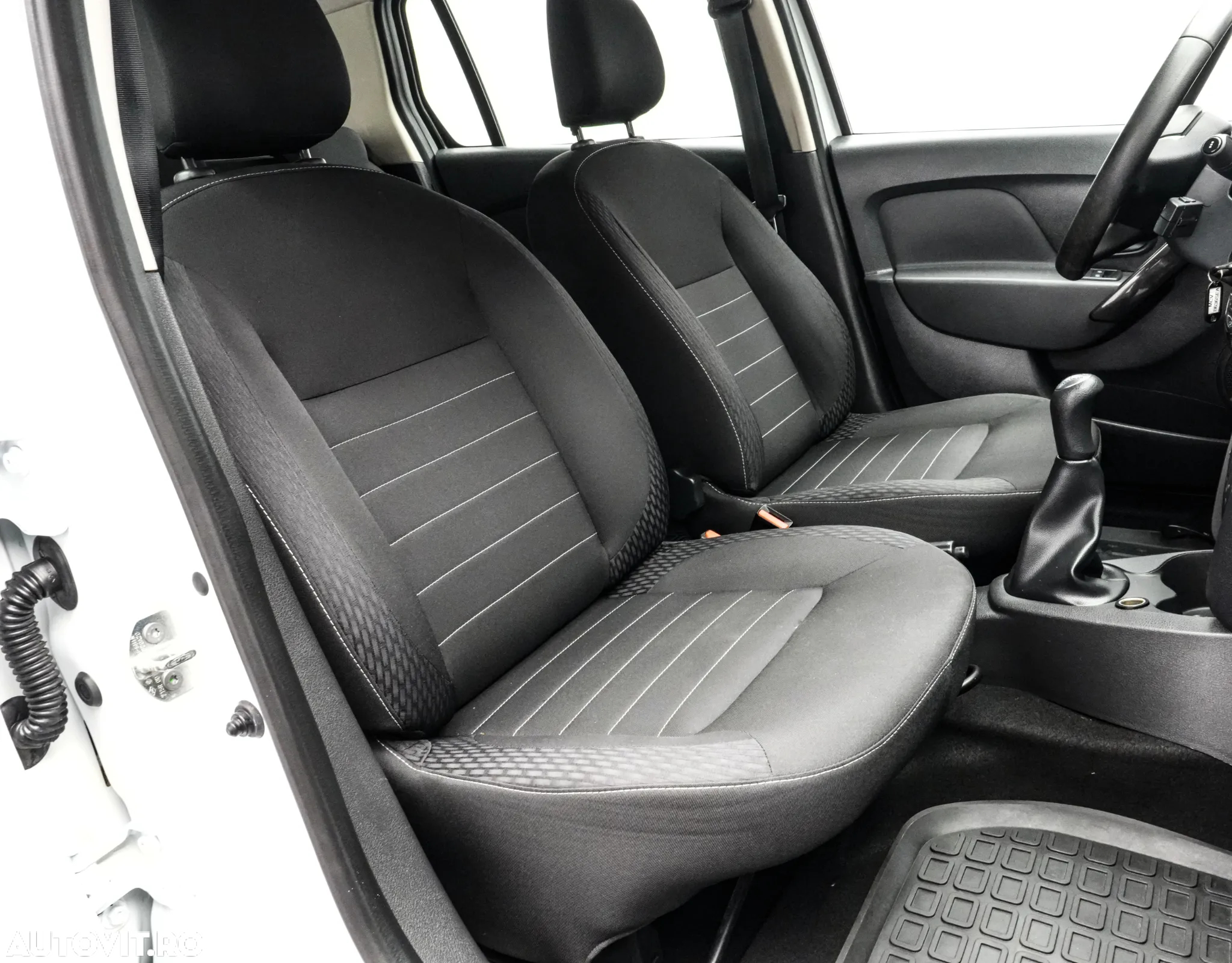Dacia Logan MCV 1.5 Blue dCi Laureate - 10
