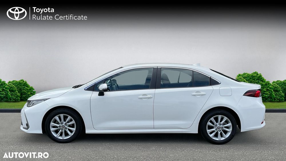 Toyota Corolla 1.8 HSD Business - 3