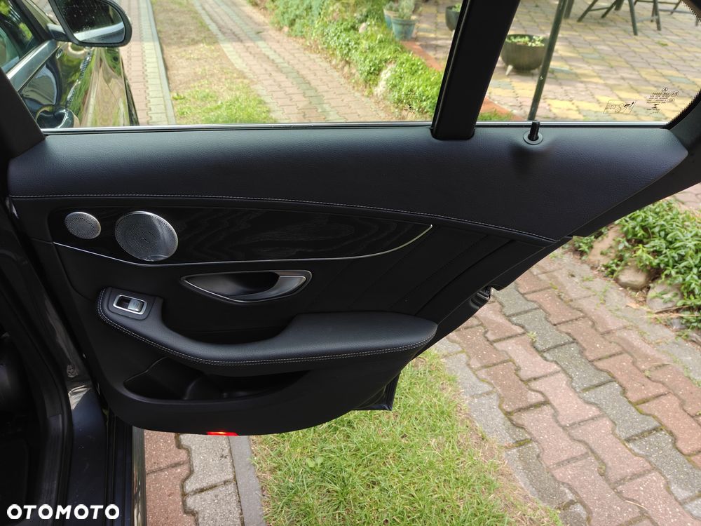 Mercedes-Benz Klasa C 200 7G-TRONIC - 29