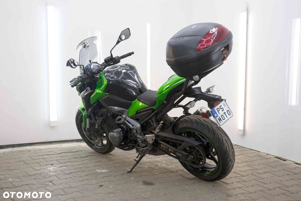 Kawasaki Z 900 - 6