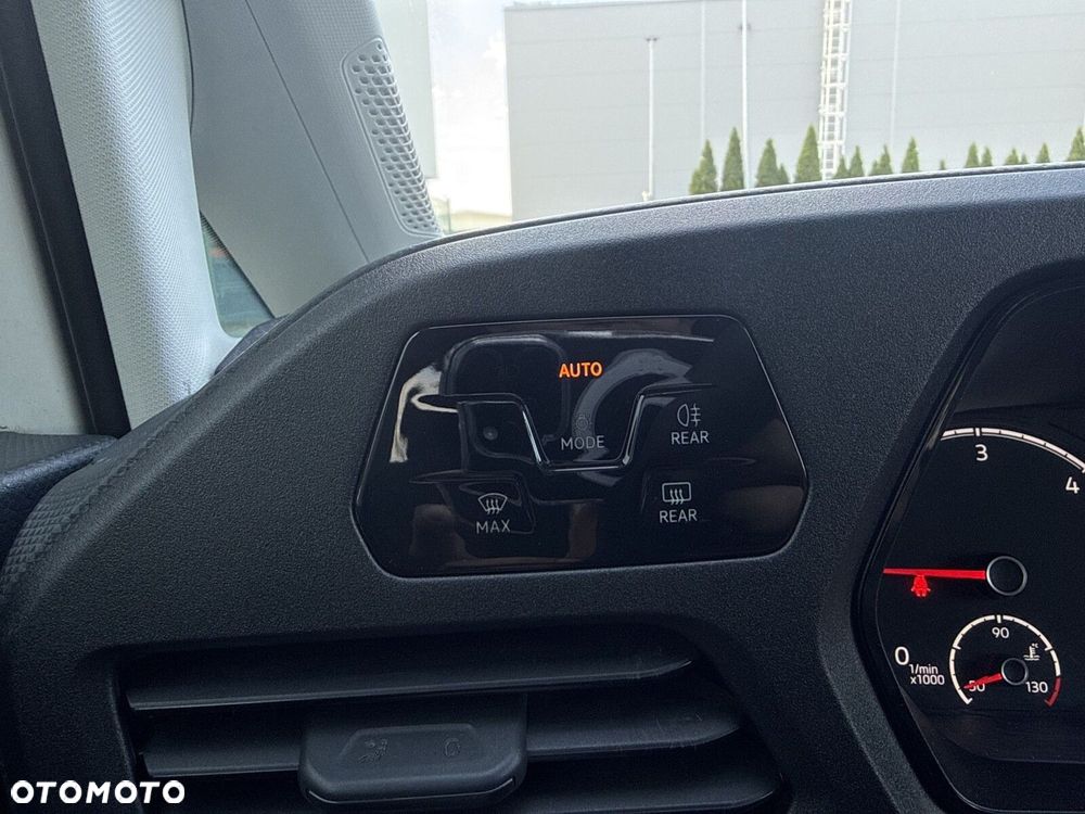 Volkswagen Caddy - 11