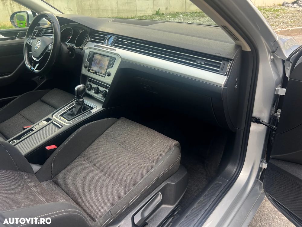 Volkswagen Passat Variant 2.0 TDI DSG (BlueMotion Technology) Highline - 18